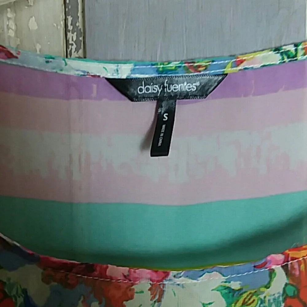 Daisy Fuentes Sheer Tank Top - Picture 2 of 5
